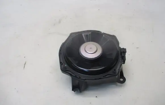 Mercedes-Benz A W177 Rear door speaker