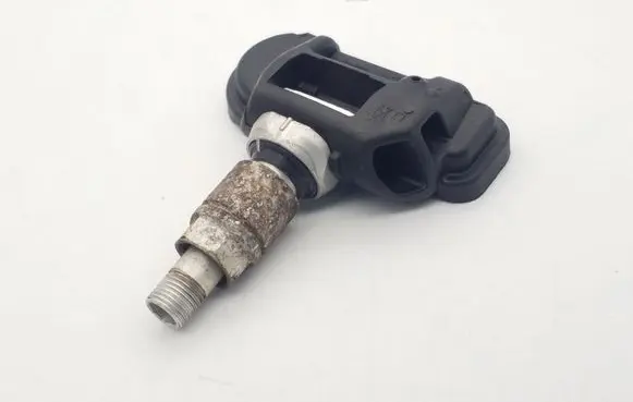 Opel Zafira C Tire pressure sensor 13598775