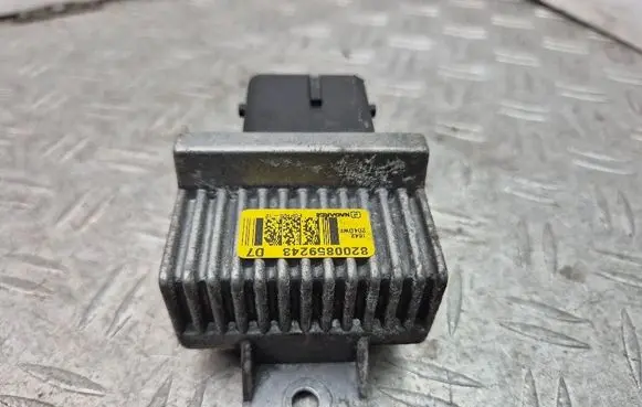 Nissan Qashqai Glow plug pre-heat relay 8200859243
