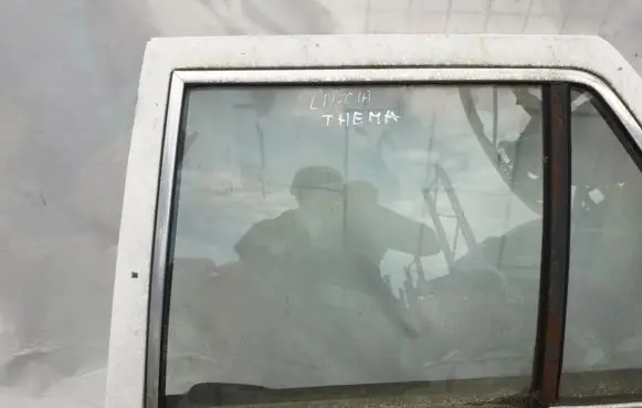 Lancia Thema Rear door window glass