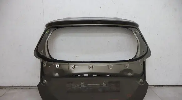 Toyota Yaris XP210 Tailgate/trunk/boot lid