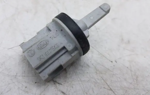 Volkswagen Golf Plus Interior temperature sensor 1K0907543A