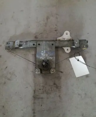 Renault Clio IV Rear window lifting mechanism without motor