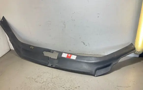 Radiator trim