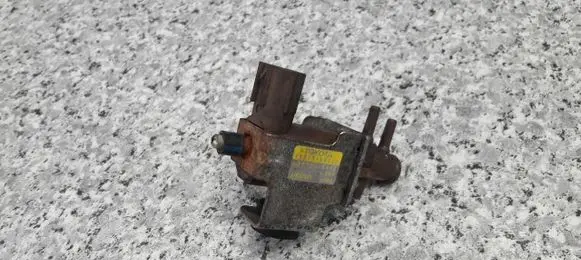 Toyota Avensis T220 Valve vacuum 