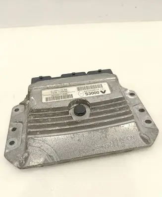 Renault Scenic II - Grand scenic II Engine control unit/module 215857789A 8200611648 8200509516