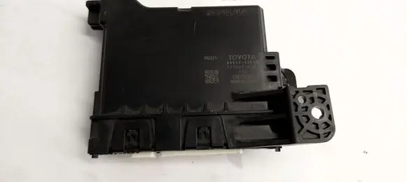 Toyota RAV 4 (XA40) Other devices 8865042550