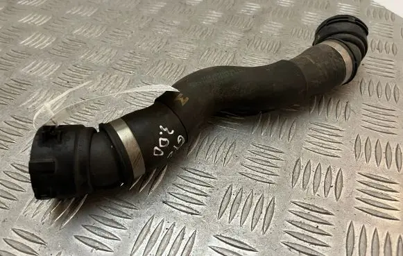 BMW 7 G11 G12 Engine coolant pipe/hose 8572906
