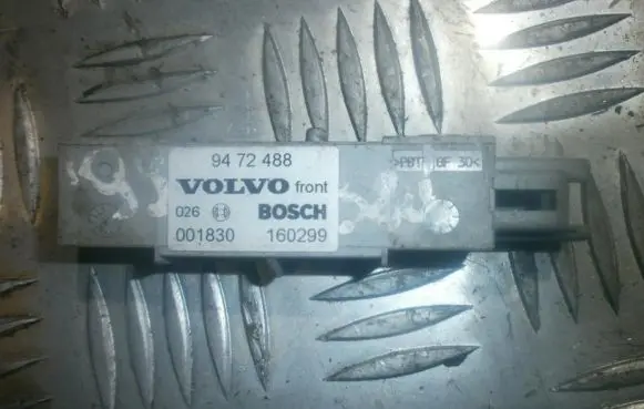 Volvo S60 Airbag deployment crash/impact sensor 9452777