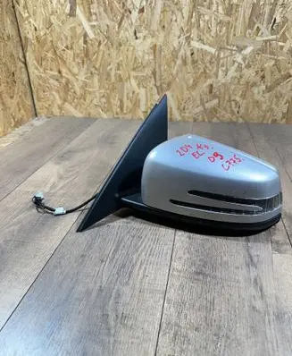 Mercedes-Benz C W204 Front door electric wing mirror A2048103516