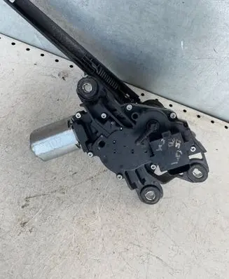Volkswagen Golf V Rear window wiper motor 1k6955711b