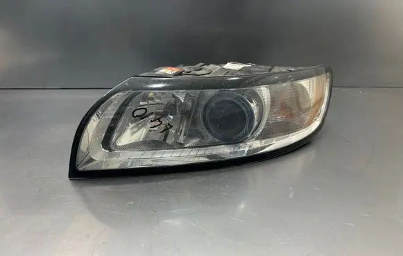 Volvo V50 Headlight/headlamp 0301237271 31299587 LE06A6152X