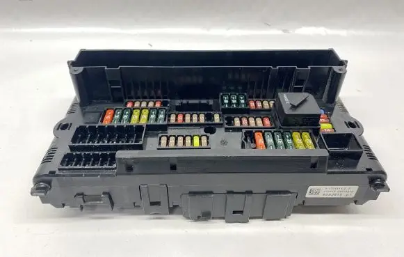 BMW 5 F10 F11 Fuse box set 1670487