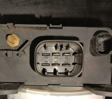 Mercedes-Benz Sprinter W906 Glow plug pre-heat relay A6461536579 51299030