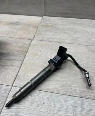 Mercedes-Benz CLS C219 Fuel injector A6420701387 070508 0445115