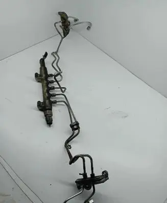 Subaru Forester SH Fuel main line pipe