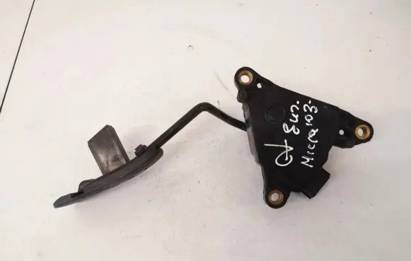 Nissan Micra Accelerator throttle pedal 18002ax700