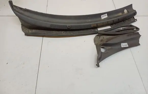 Chevrolet Spark Wiper trim 96599324