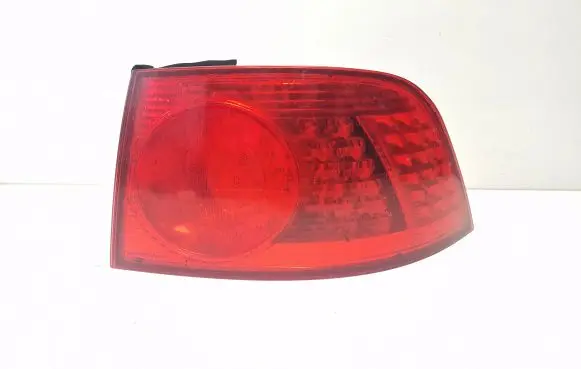 Volkswagen Phaeton Rear/tail lights 3D0945096D