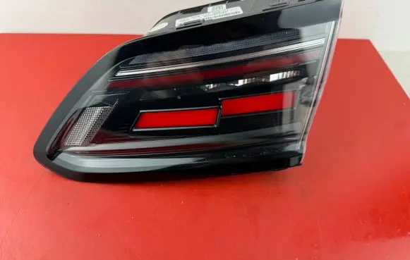 Volkswagen Arteon Rear/tail lights 3G8945308AJ
