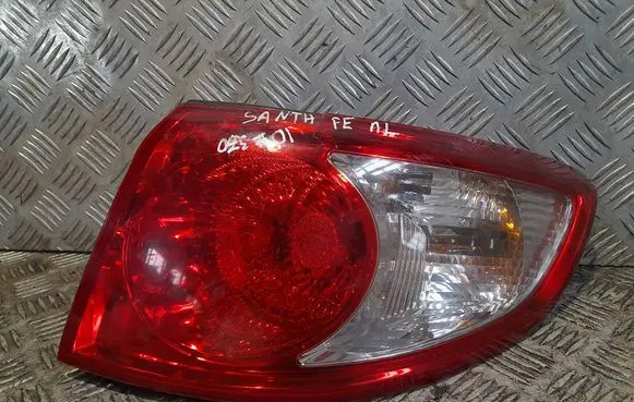 Hyundai Santa Fe Rear/tail lights 924022b000
