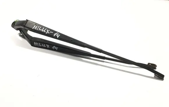 Toyota Hilux (AN10, AN20, AN30) Front wiper blade arm 6900 6899