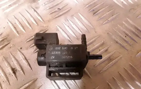 Mercedes-Benz ML W163 Turbo solenoid valve 0025401897