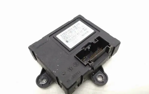 Volvo V70 Door control unit/module 7G9T14B534BC