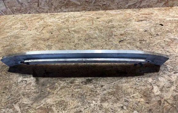 Audi Q7 4L Front bumper cross member 