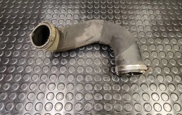 Audi A7 S7 4G Intercooler hose/pipe 4G0145709N