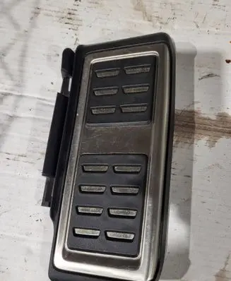 Volkswagen Golf Sportsvan Foot rest pad/dead pedal 5Q1864551A