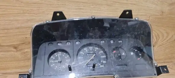Ford Escort Speedometer (instrument cluster) 86AB10841BC