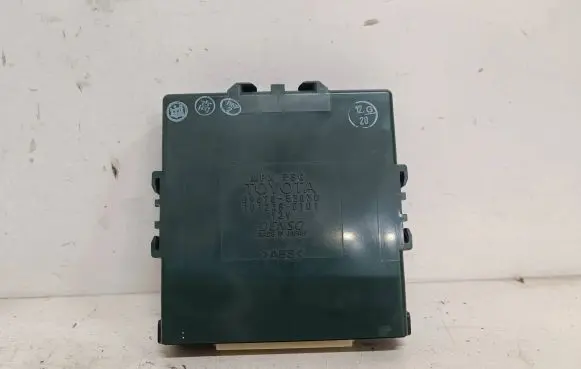 Lexus IS 220D-250-350 Power management control unit 8967053030 1012380101