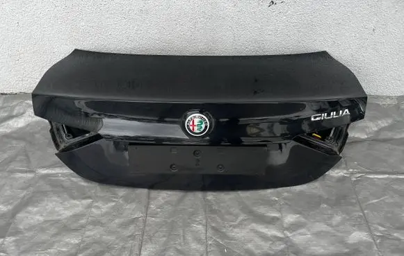 Alfa Romeo Giulietta Truck tailgate 