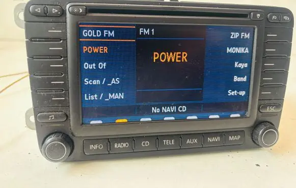 Volkswagen Touran I Radio/CD/DVD/GPS head unit 1T0035194C