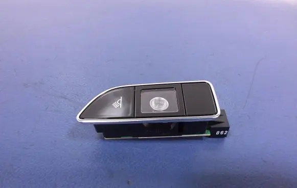 Audi A8 S8 D4 4H Boot/trunk interior light 4H0947353