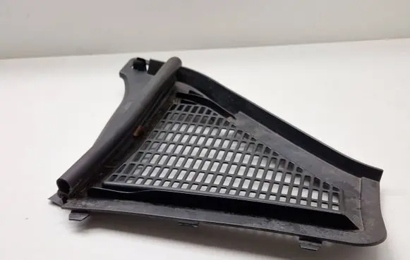 BMW X3 F25 Wiper trim 9184004