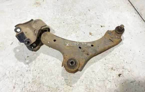 Volvo XC70 Front lower control arm/wishbone