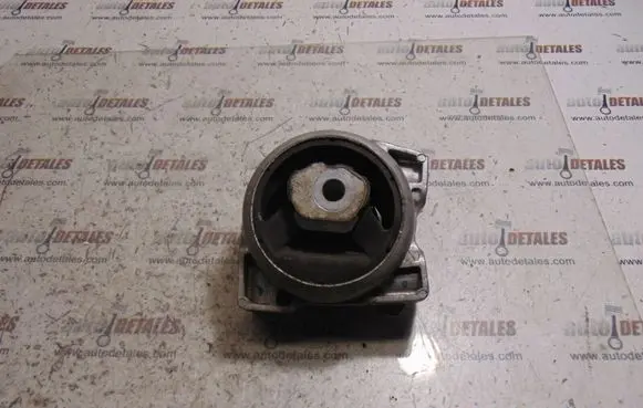 Mercedes-Benz A W169 Engine mount bracket A1692400618