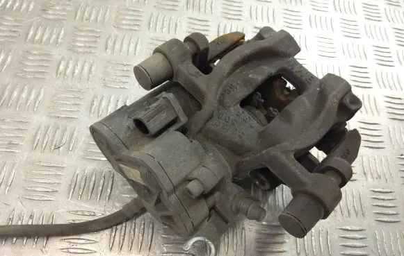 BMW X1 F48 F49 Rear brake caliper 6854439