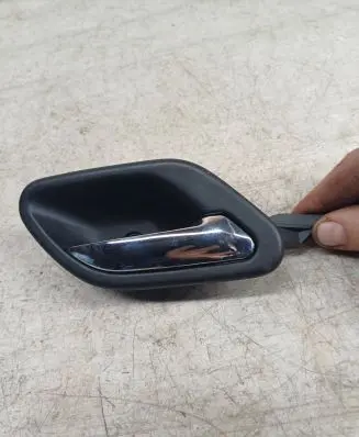 BMW 5 E39 Rear door interior handle 8125514