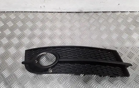 Audi TT TTS Mk2 Front fog light trim/grill 8j0807682re