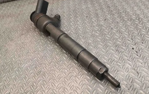 Fuel injector