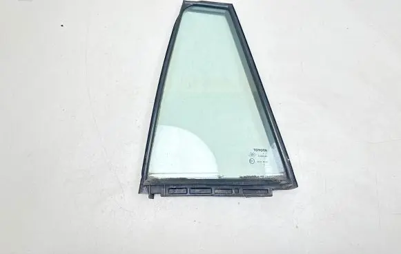 Toyota Verso Rear vent window glass 43R00097