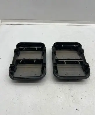 Renault Megane IV Quarter panel pressure vent 8200728288