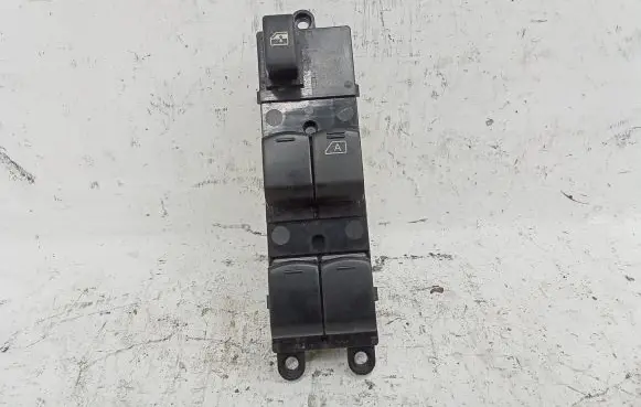 Nissan Qashqai Electric window control switch 25401BB60A