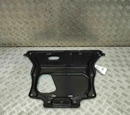 BMW 4 F32 F33 Engine splash shield/under tray 6860952