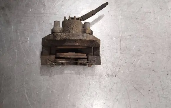 Peugeot 5008 Front brake caliper