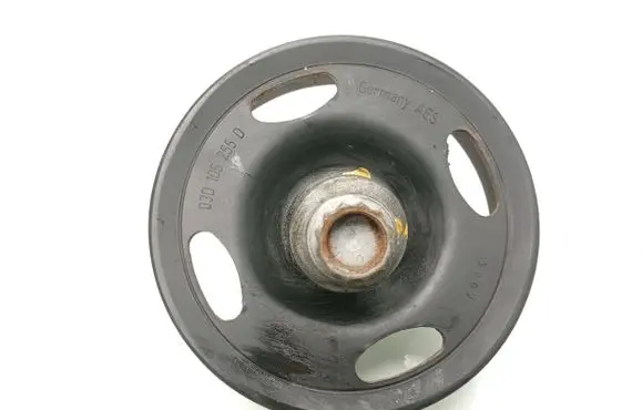 Volkswagen Golf V Crankshaft pulley 03D105255D