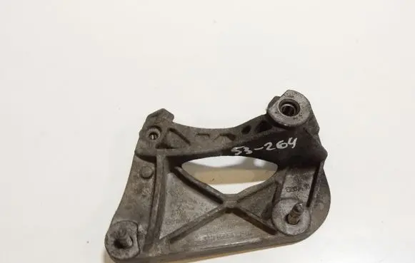 BMW 7 E65 E66 Engine mounting bracket 2211675842702 6758427 22116758427